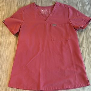 Figs Quartz BCA scrub top